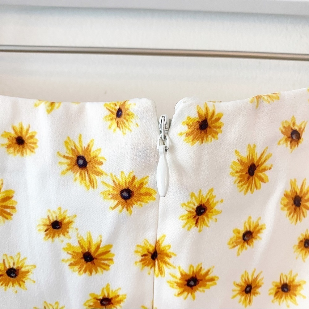 WeWoreWhat Ditsy Daisies Mini Slip Skirt NWT Y2K - Picture 10 of 11